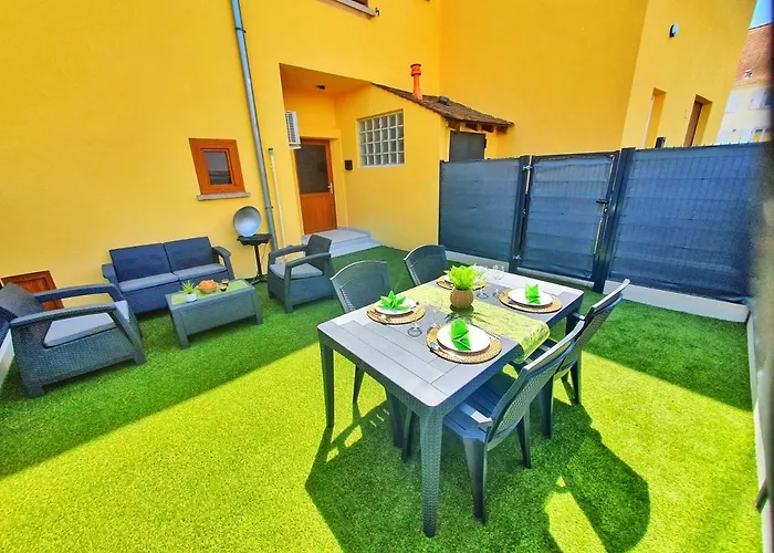 Cocoon Spa-4 Pers-Jacuzzi-Parking-Jardin-Clim-Colmar