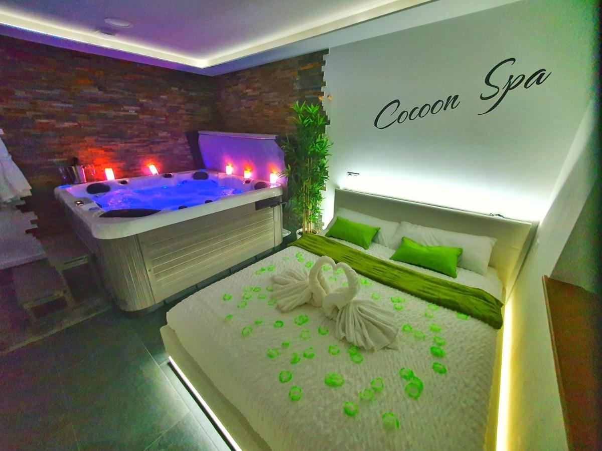 Cocoon Spa-4 Pers-jacuzzi-parking-jardin-clim-colmar